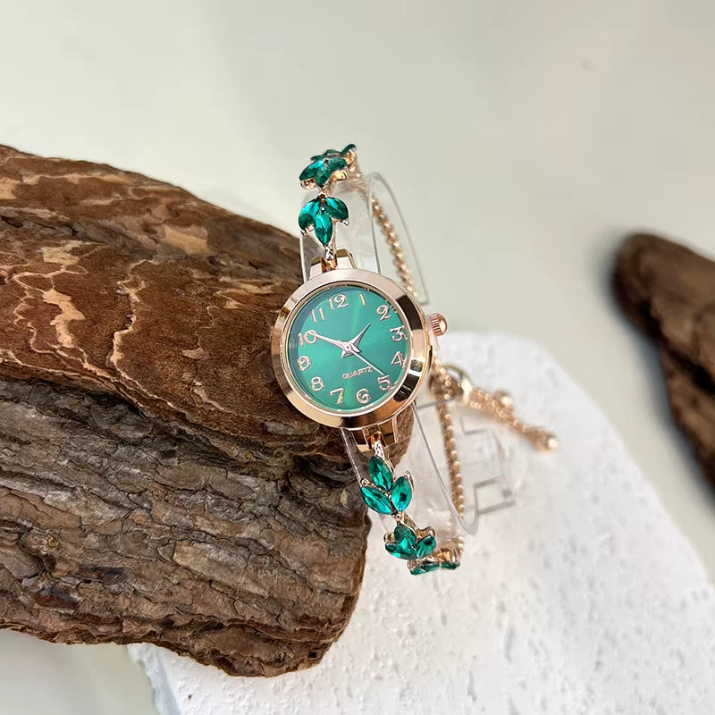 Round Alloy Case Arabic Numeral Classic Dial Leaf-Shaped Diamond-Encrusted Fashionable Bracelet Elegant Ladies Quartz Watch