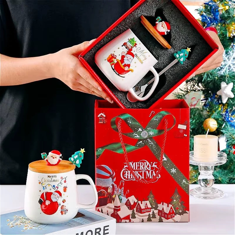 Perfect Christmas Gift! Creative Ceramic Mug Gift, Tree Design, with Lid & Spoon, High Value Mug.