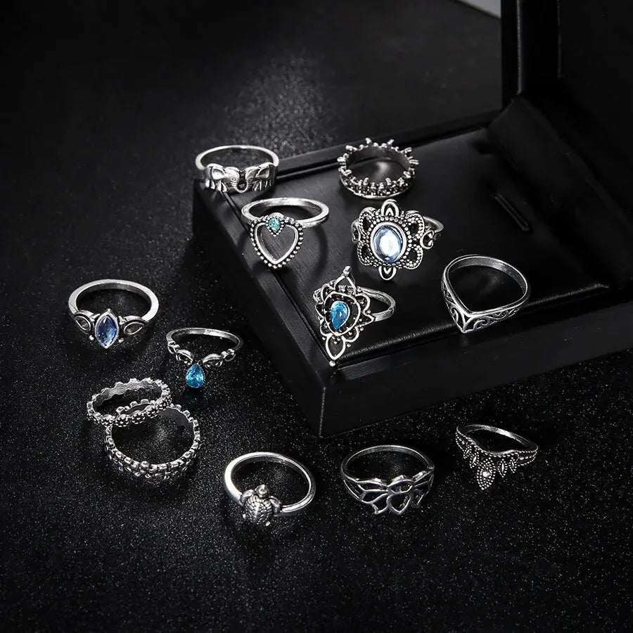 13Pcs/Set Vintage Carved Hollow Flower Crown Love Rings for Women Trendy 2024 Retro Exquisite Fringer Rings Party Jewelry Gift