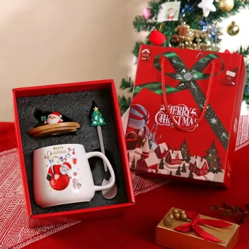 Perfect Christmas Gift! Creative Ceramic Mug Gift, Tree Design, with Lid & Spoon, High Value Mug.